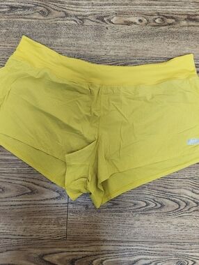 REI Coop Size 2XL shorts women's Yellow Athletic EUC